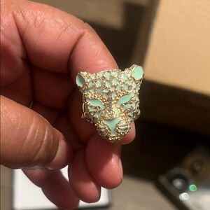 Elegant Gold and Mint Leopard Ring